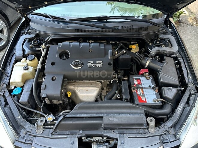 Nissan Altima-8