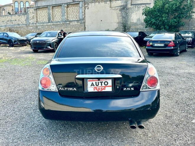 Nissan Altima-7