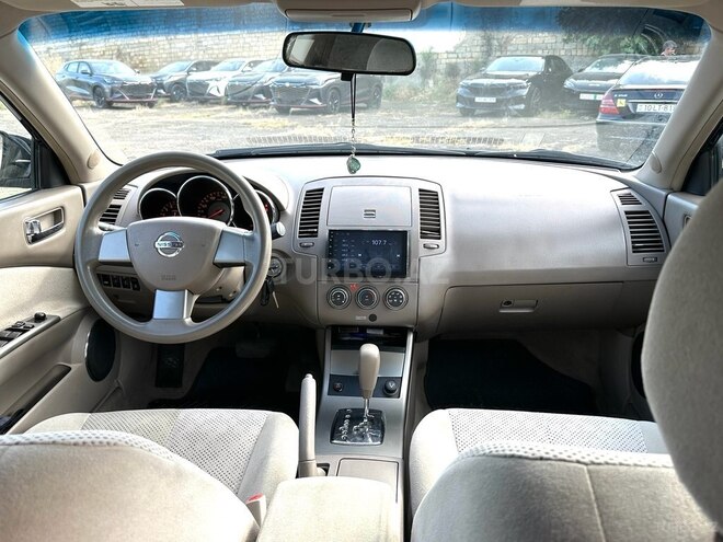 Nissan Altima-15