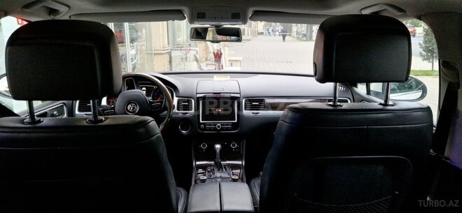 Volkswagen Touareg-12