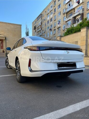 Changan Qiyuan A05-4