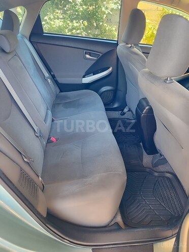 Toyota Prius-15