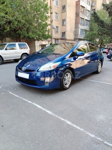 Toyota Prius-3