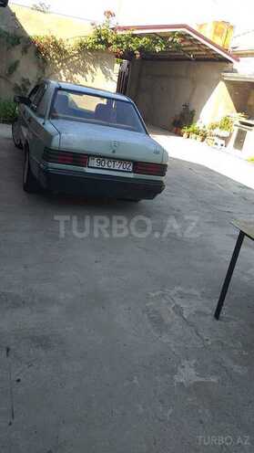 Mercedes 190-5