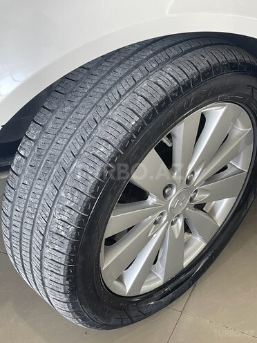 Hyundai Sonata-2