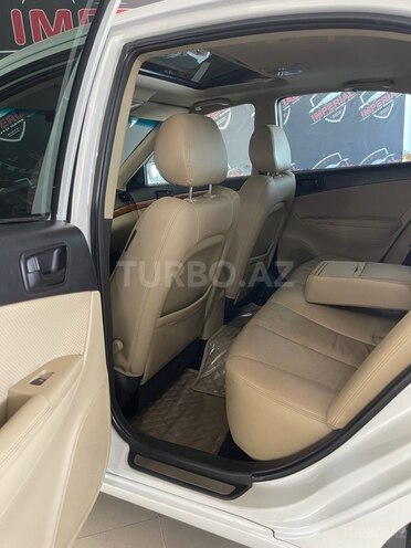 Hyundai Sonata-11