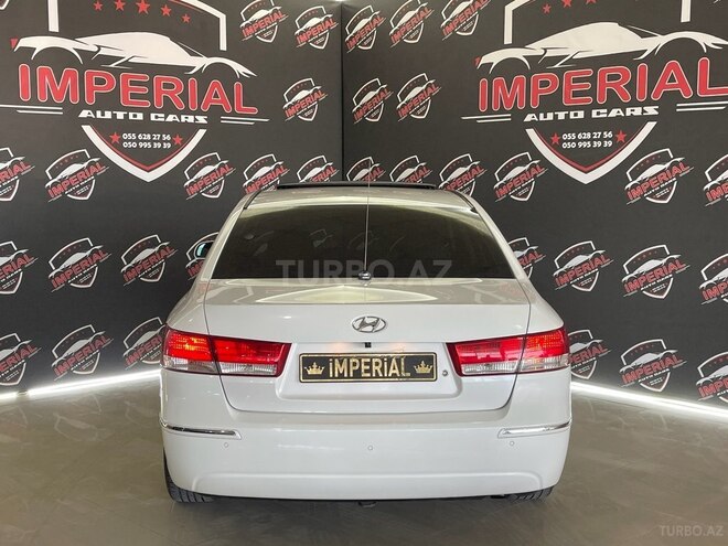 Hyundai Sonata-16