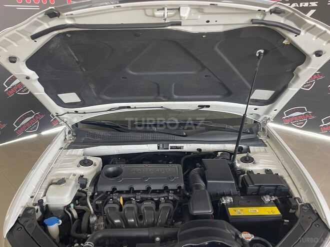 Hyundai Sonata-5