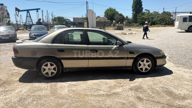 Opel Omega-7