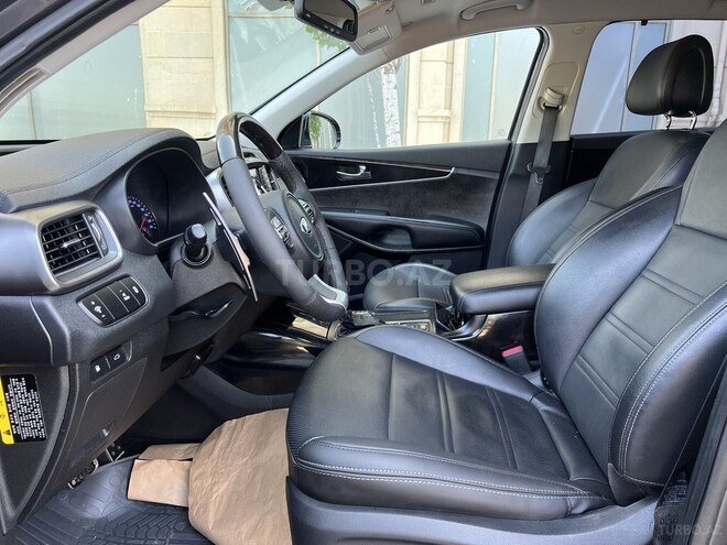 Kia Sorento-16