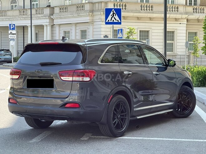 Kia Sorento-10