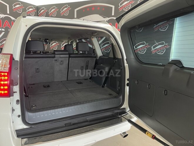Toyota Land Cruiser Prado-7