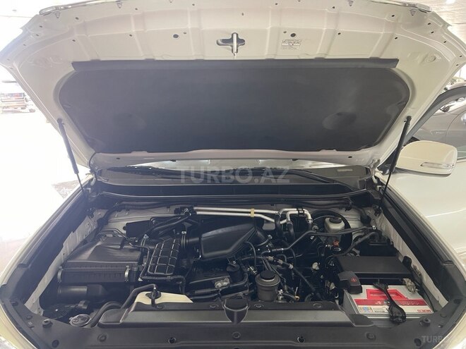 Toyota Land Cruiser Prado-16