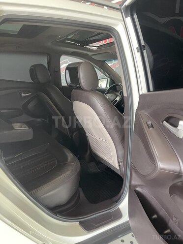 Hyundai ix35-14