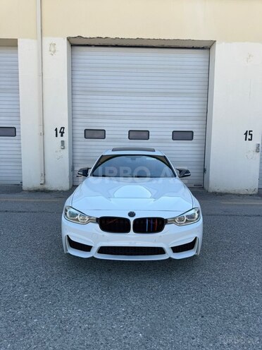 BMW 330-1