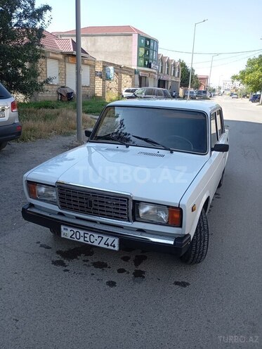LADA (VAZ) 2107-1