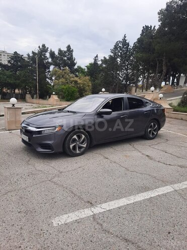 Honda Insight-3