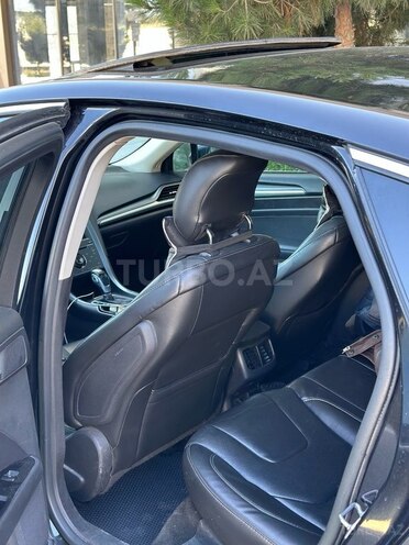Ford Fusion (North America)-18