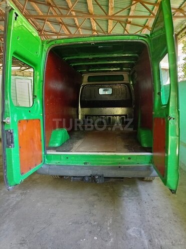 Ford Transit-10
