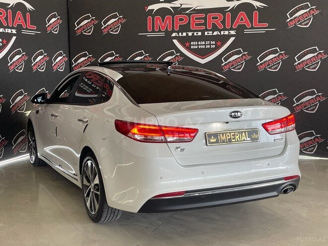 Kia K5-4