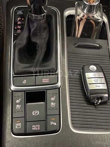 Kia K5-12