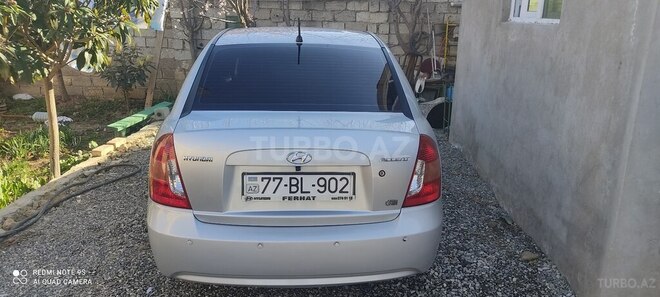 Hyundai Accent-7