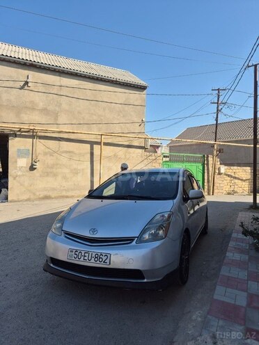 Toyota Prius-16
