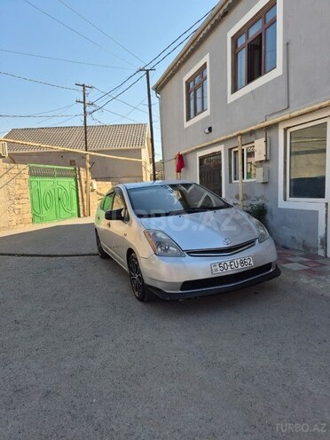 Toyota Prius-8