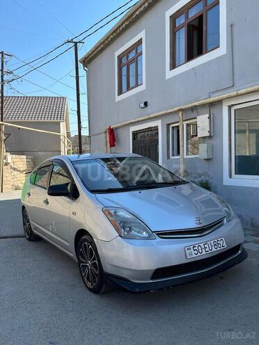 Toyota Prius-3