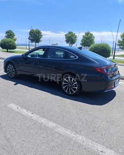 Hyundai Sonata-2