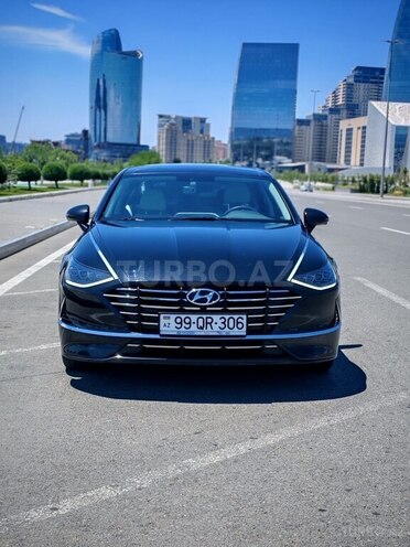 Hyundai Sonata-1
