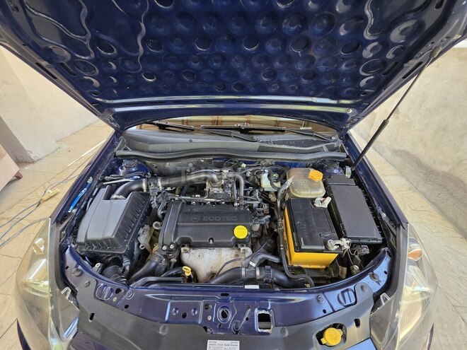 Opel Astra-11