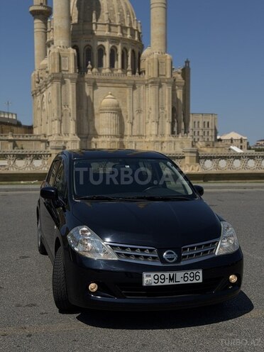 Nissan Tiida-3