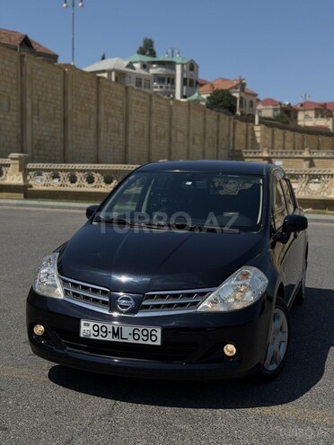 Nissan Tiida-2