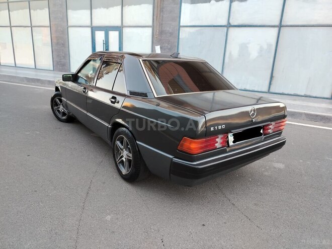 Mercedes 190-7