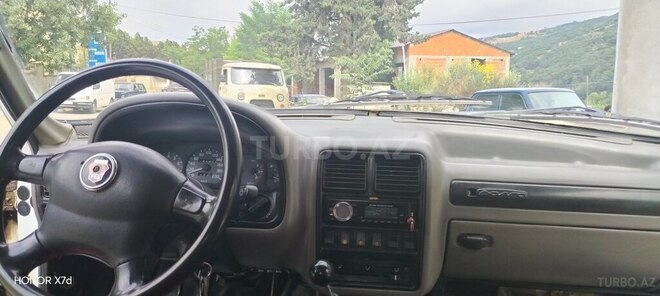 GAZ 3110 "Volga"-9