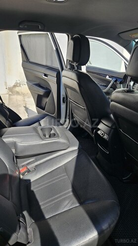 Kia Sorento-13