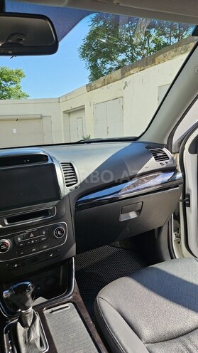 Kia Sorento-16