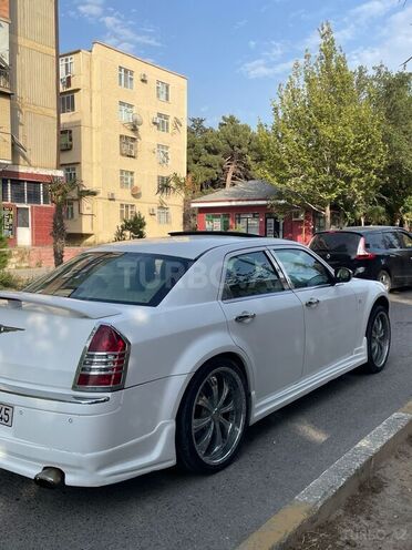 Chrysler 300C-8