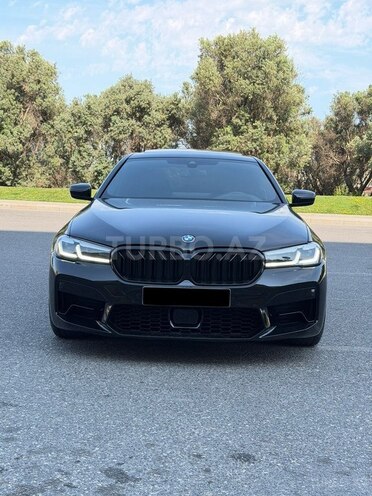 BMW 530e-4