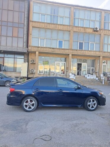 Toyota Corolla-4