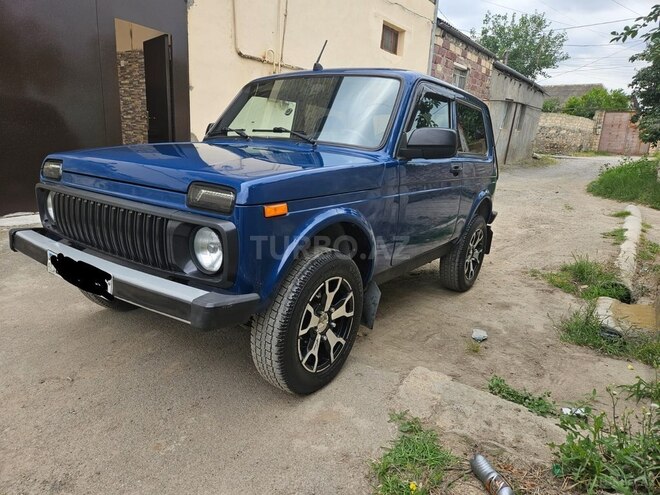 LADA (VAZ) Niva-6
