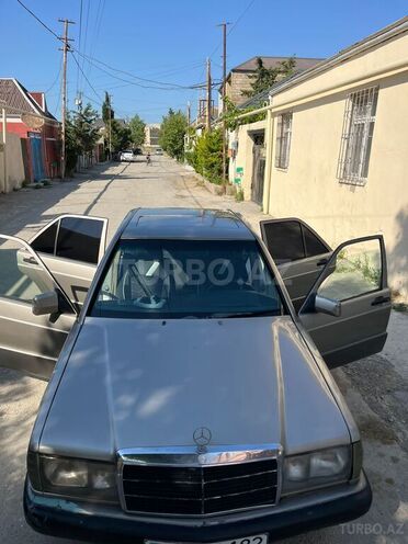 Mercedes 190-6