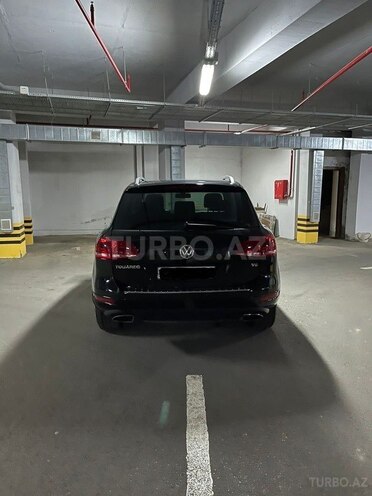 Volkswagen Touareg-2