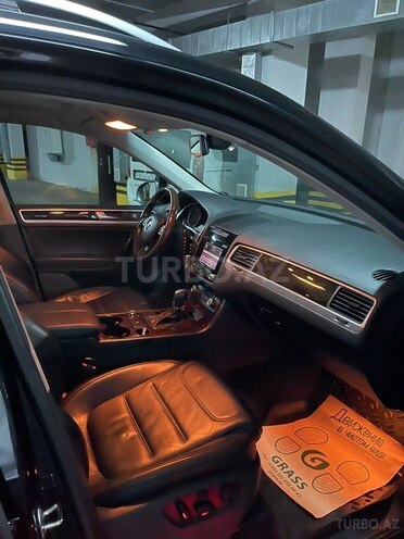 Volkswagen Touareg-5