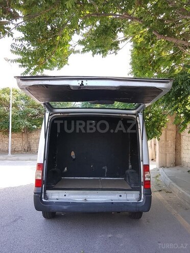 Ford Transit-7