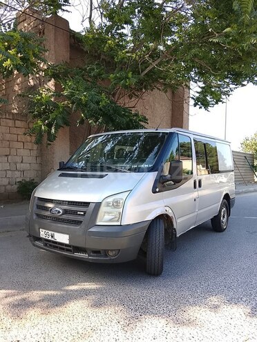 Ford Transit-1