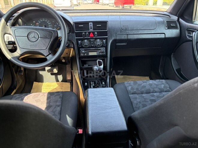 Mercedes C 180-9