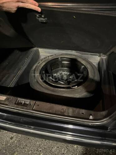 Mercedes E 320-8