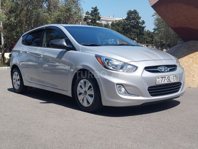 Hyundai Accent-1